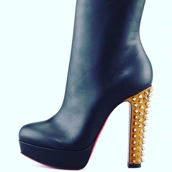 Christian Louboutin Shoes - Christian 😍